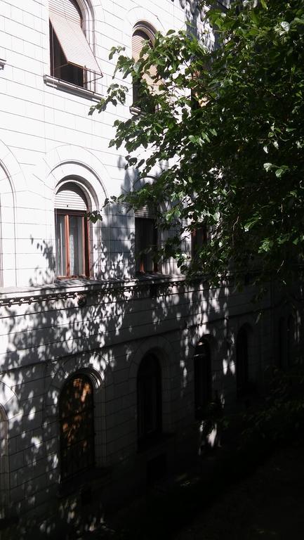 New Modern Homes Rakoczi 57 Budapeste Exterior foto
